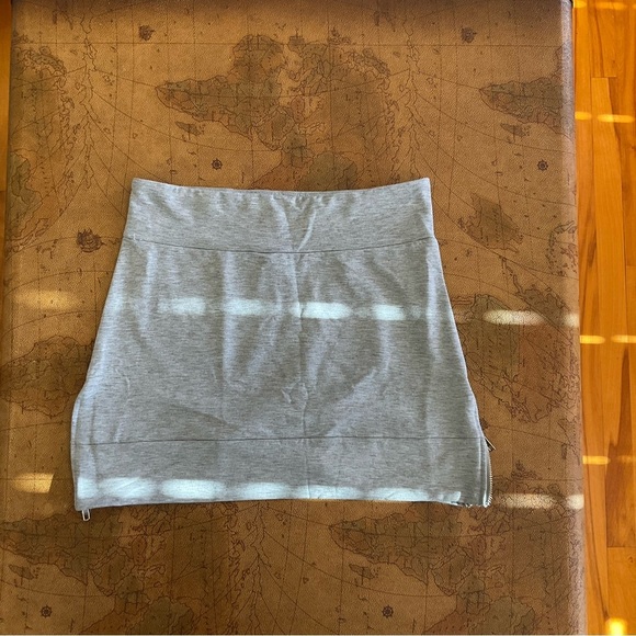 YANDY.COM Mini skirt cover-up, size medium, heathered grey - Picture 7 of 7